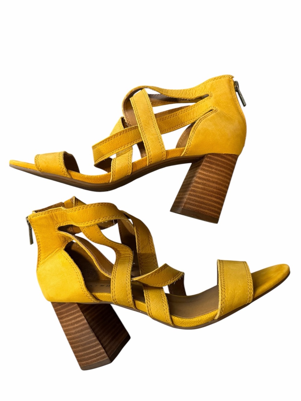 Lucky Brand Vyrah Yellow Strappy Sandals Size 8